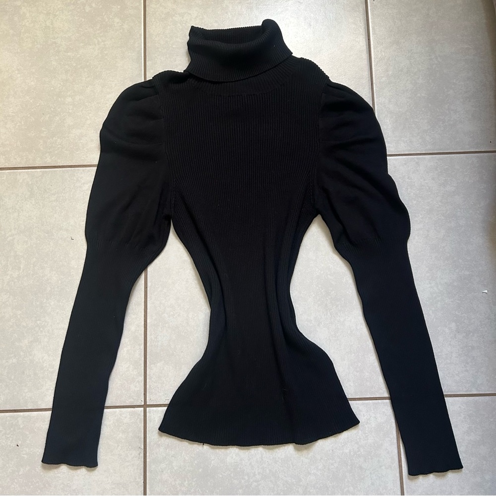 Anthropologie Cecilia Puff Sleeve
Ribbed Turtleneck black Size Medium